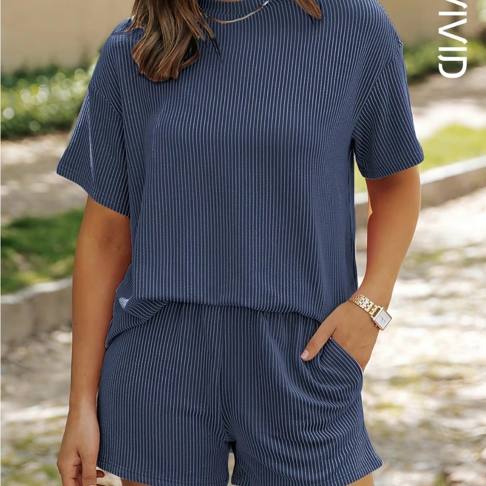 Short Sleeve Top and Shorts Set Blue Size XL